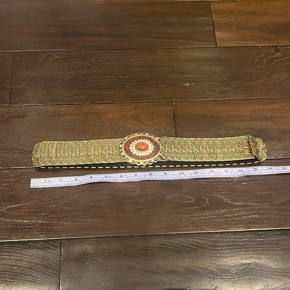 Stunning Women Gold and Red Vintage Belt